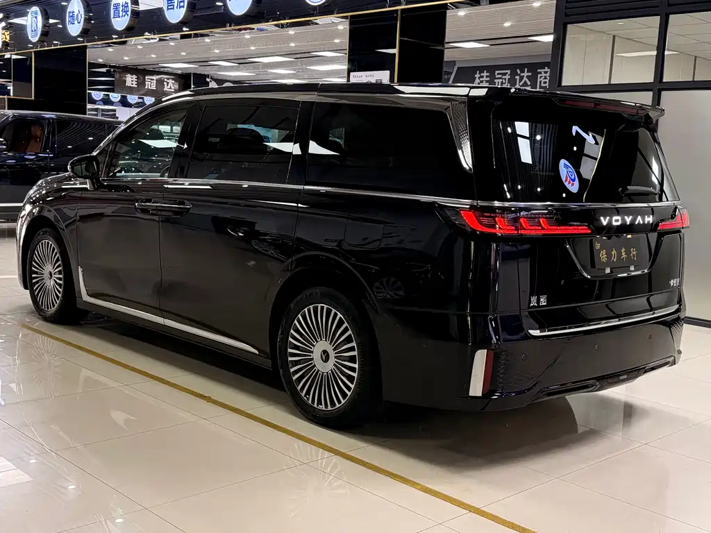 Lantu Dreamer 2025 PHEV four-wheel drive excellent Kunpeng version купить на сайте DeffCars