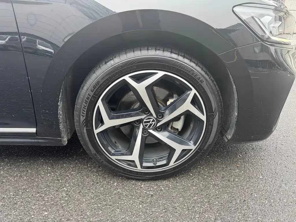 Passat 2023 facelift 330TSI Star Elite Edition купить на сайте DeffCars