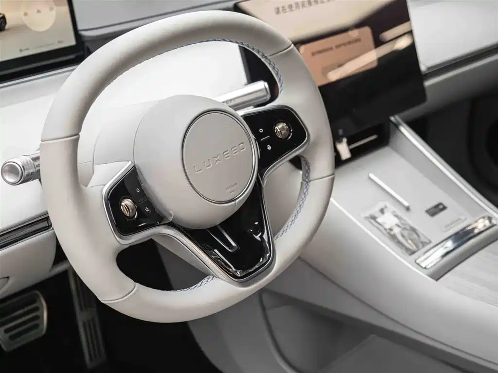 Zhijie S7 2024 Pro купить на сайте DeffCars