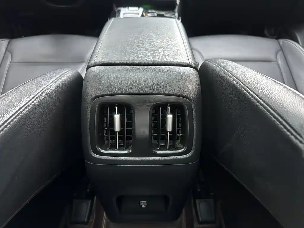 Tucson 2023 Tucson L 1.5T automatic two-wheel drive LUX premium version купить на сайте DeffCars