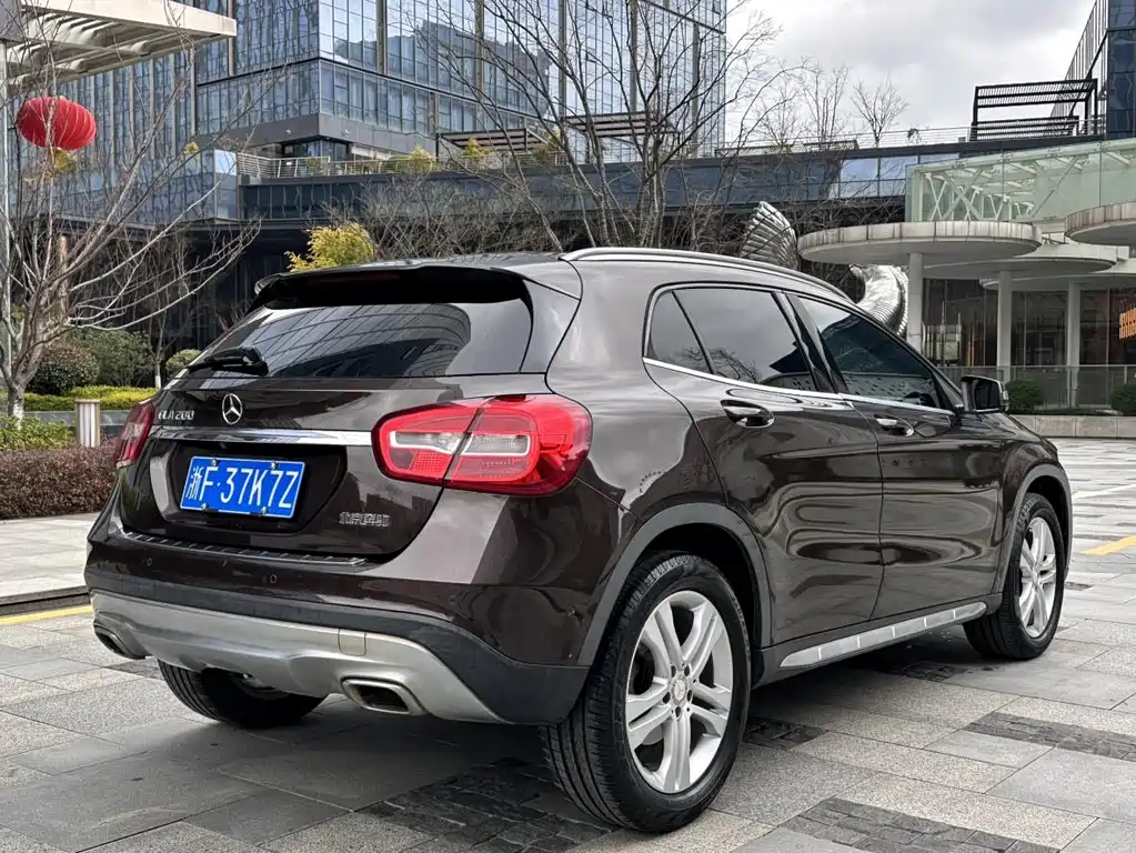 Mercedes-Benz GLA 2015 GLA 200 Dynamic купить на сайте DeffCars