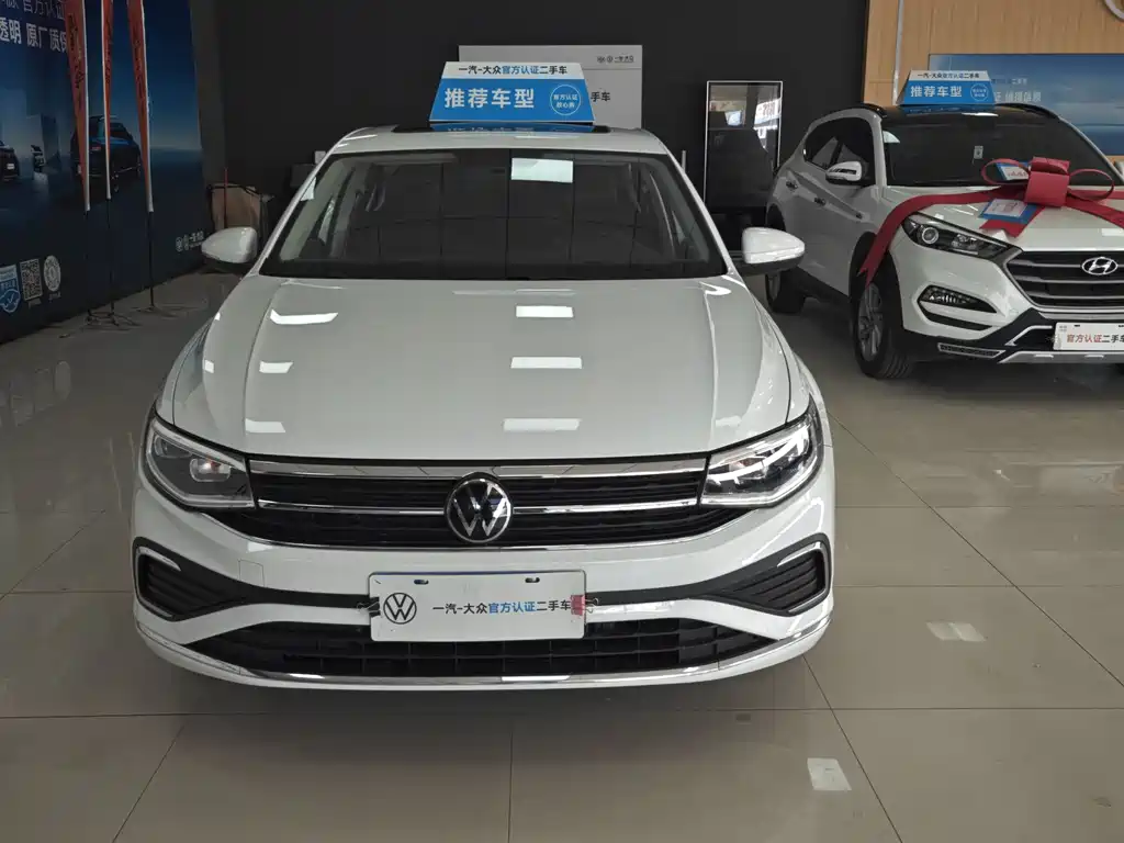 Bora 2025 200TSI DSG Yue Xing Navigation Edition купить на сайте DeffCars