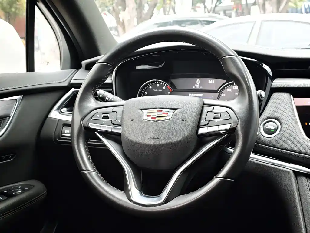 Cadillac XT6 2022 2.0T six-seat four-wheel drive stylish model купить на сайте DeffCars