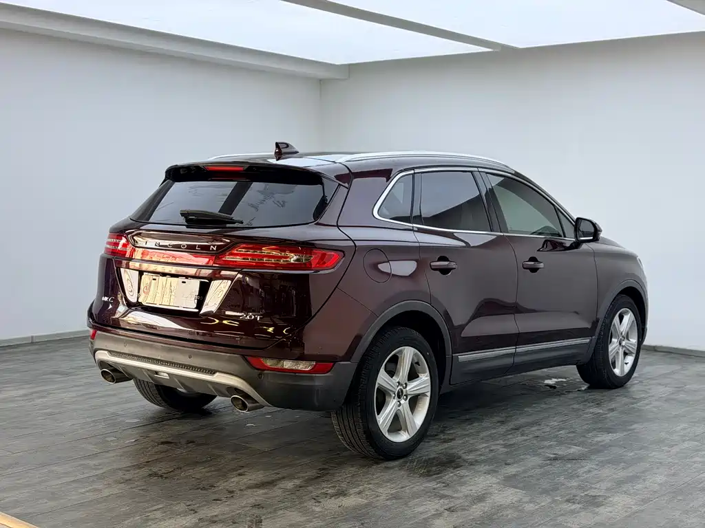 Lincoln MKC 2017 2.0T 2WD Exclusive Edition купить на сайте DeffCars