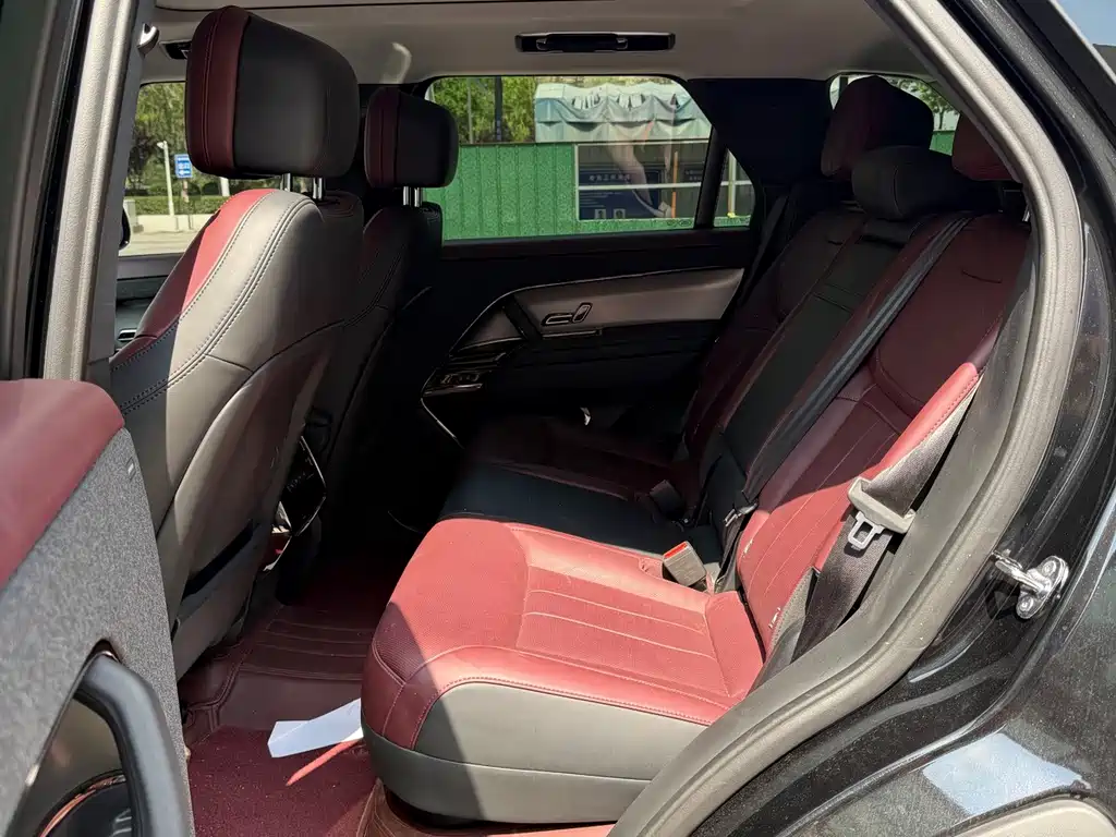 Range Rover Sport 2024 400PS Dynamic SE купить на сайте DeffCars