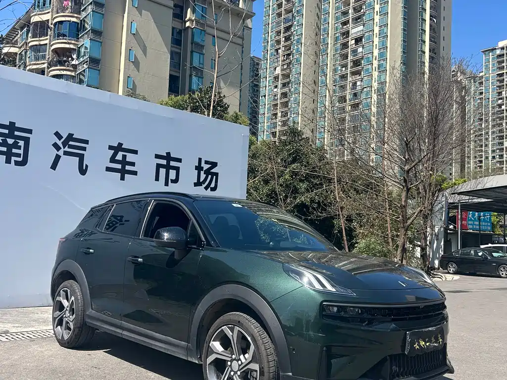 Lynk & Co 06 2023 Remix 1.5T Hero купить на сайте DeffCars