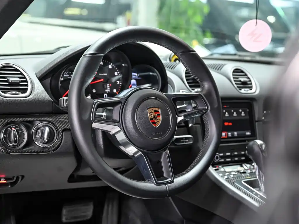 Porsche 718 2018 Cayman 2.0T купить на сайте DeffCars