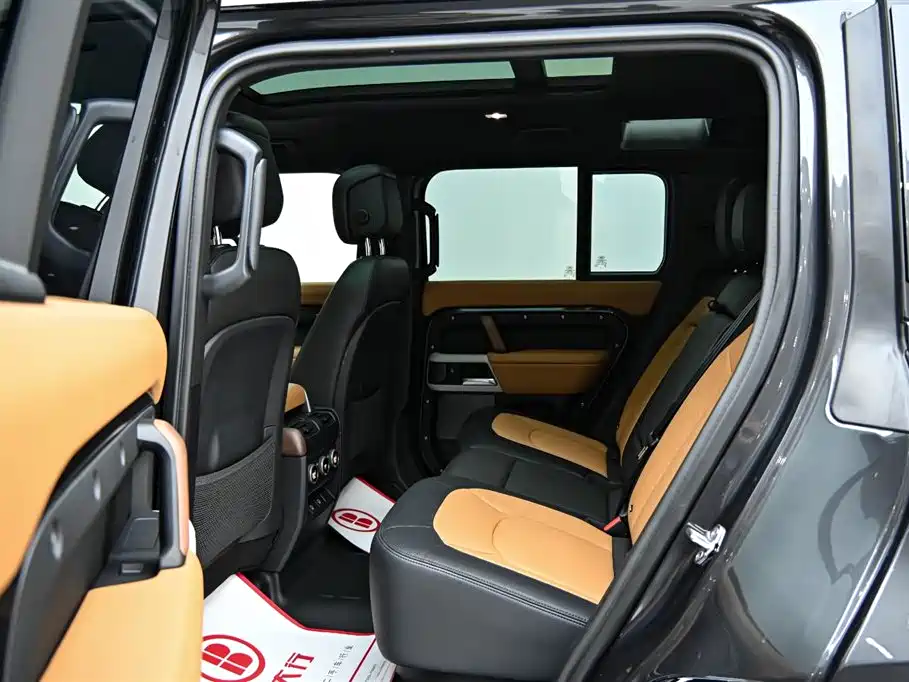 Land Rover Defender 2024 110 3.0T P400 X-DYNAMIC HSE купить на сайте DeffCars