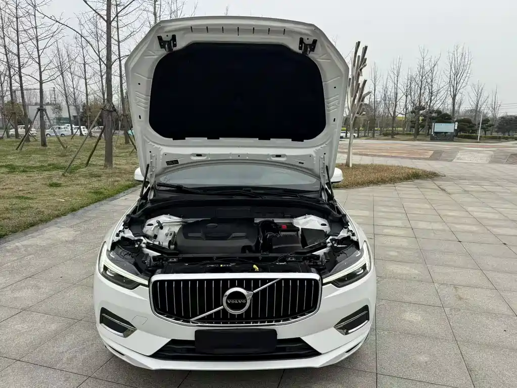 Volvo XC60 2021 T5 four-wheel drive Zhiyi Luxury Edition купить на сайте DeffCars