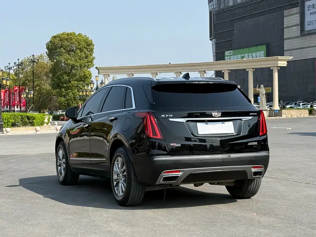 Cadillac XT5 2022 2.0T two-wheel drive luxury model купить на сайте DeffCars