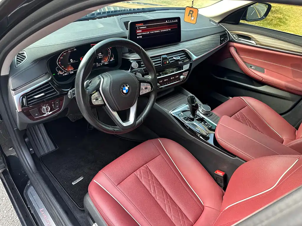 BMW 5 Series 2021 facelift 530Li leading model luxury package купить на сайте DeffCars
