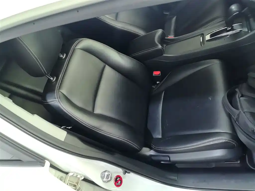 Jade 2017 1.8L automatic classic version 5 seats купить на сайте DeffCars