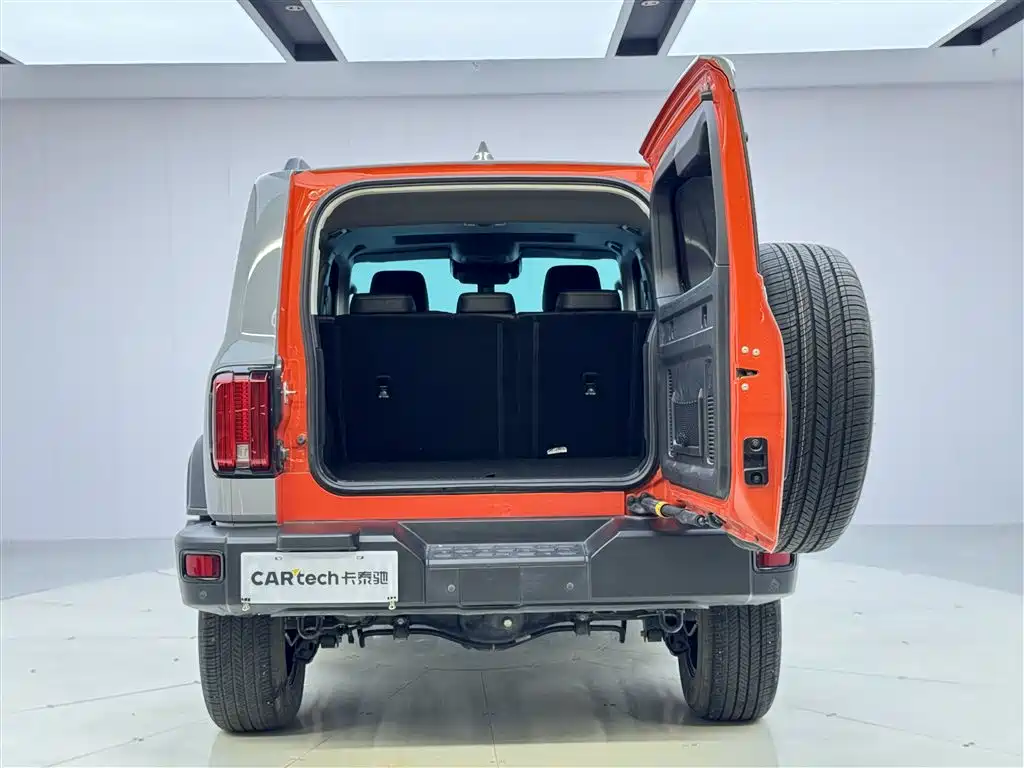 Tank 300 2023 Off-Road Version 2.0T Conqueror купить на сайте DeffCars