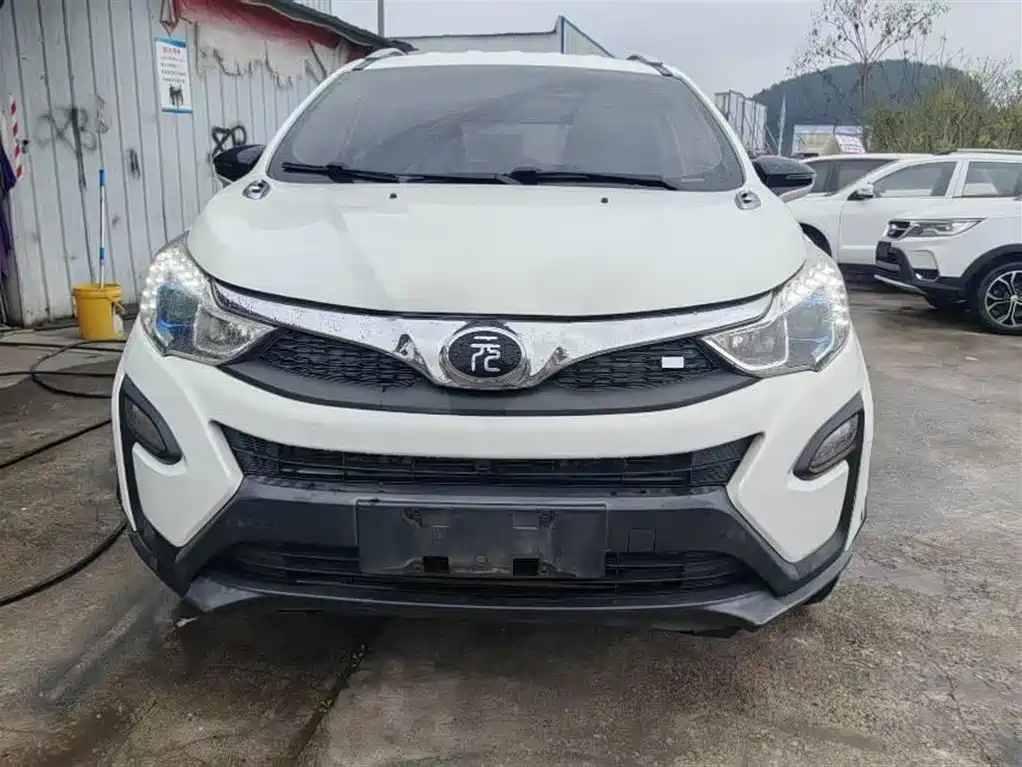 Yuan 2016 1.5L manual luxury model купить на сайте DeffCars