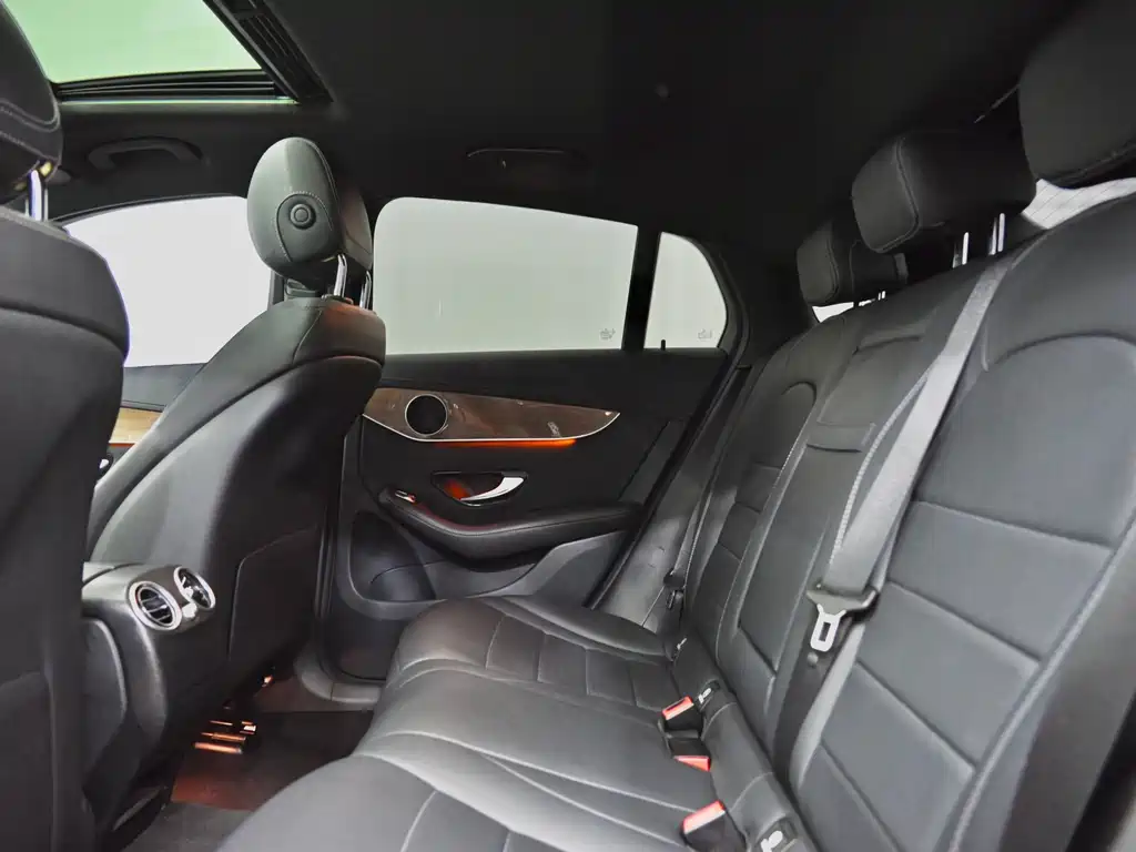 Mercedes-Benz GLC Coupe 2019 GLC 260 4MATIC Coupe SUV купить на сайте DeffCars