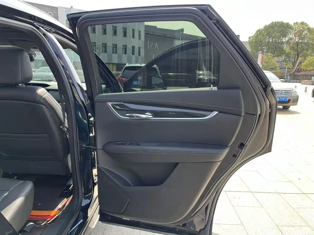Cadillac XT5 2020 facelift 28T luxury model купить на сайте DeffCars