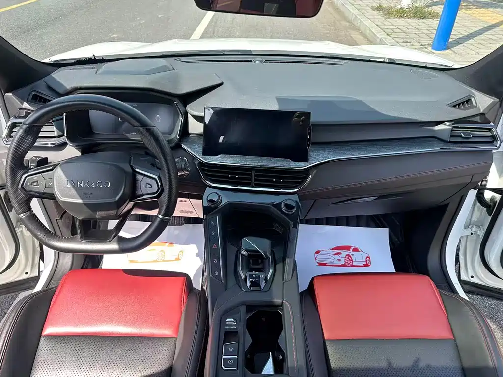 Lynk & Co 06 2020 1.5T Plus купить на сайте DeffCars