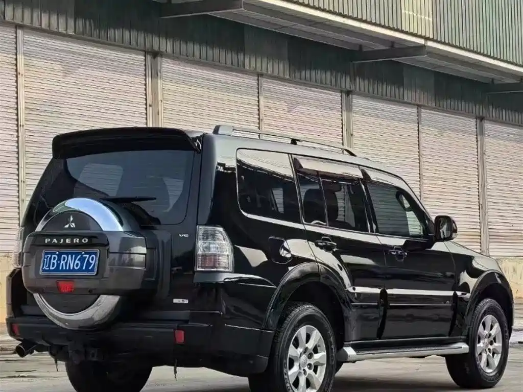 Pajero imported 2016 3.0L automatic standard version National V купить на сайте DeffCars