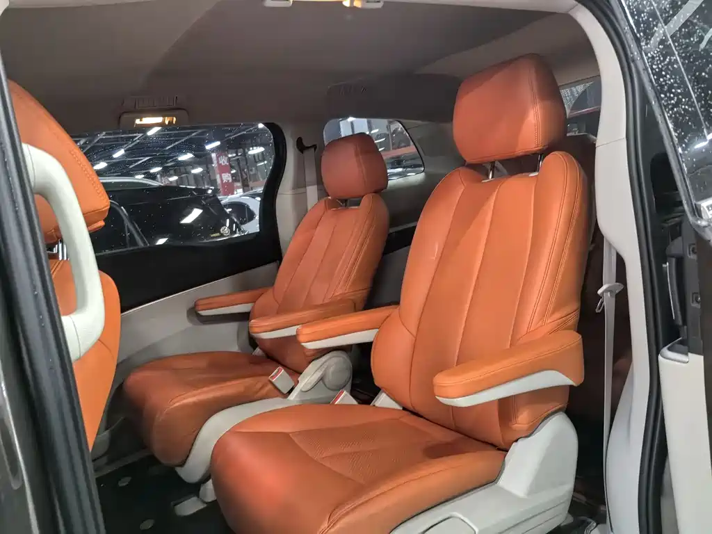 Buick GL8 2023 Land Business Class Comfort Type купить на сайте DeffCars