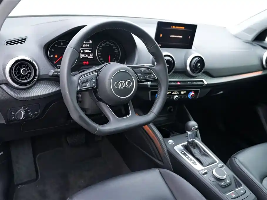 Audi Q2L 2022 35 TFSI fashionable and dynamic купить на сайте DeffCars