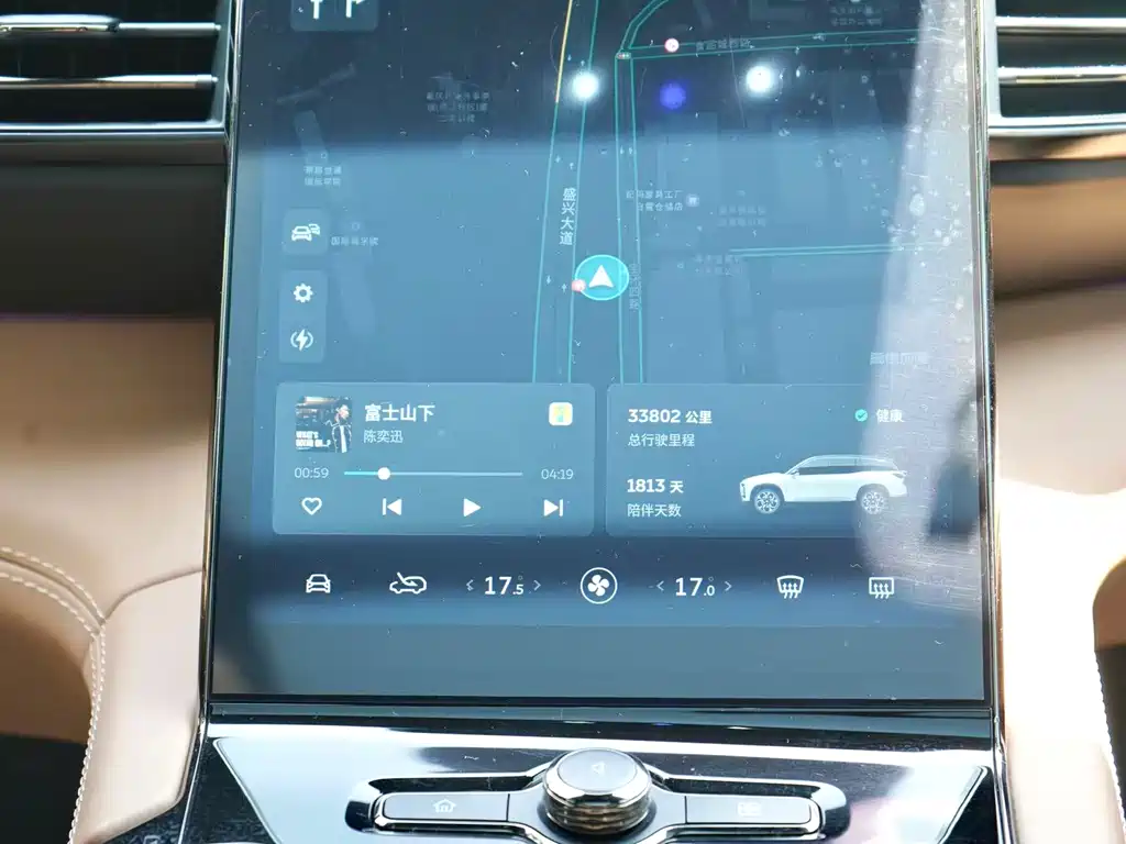 NiO ES8 2020 415km Signed Seven Seater Edition купить на сайте DeffCars