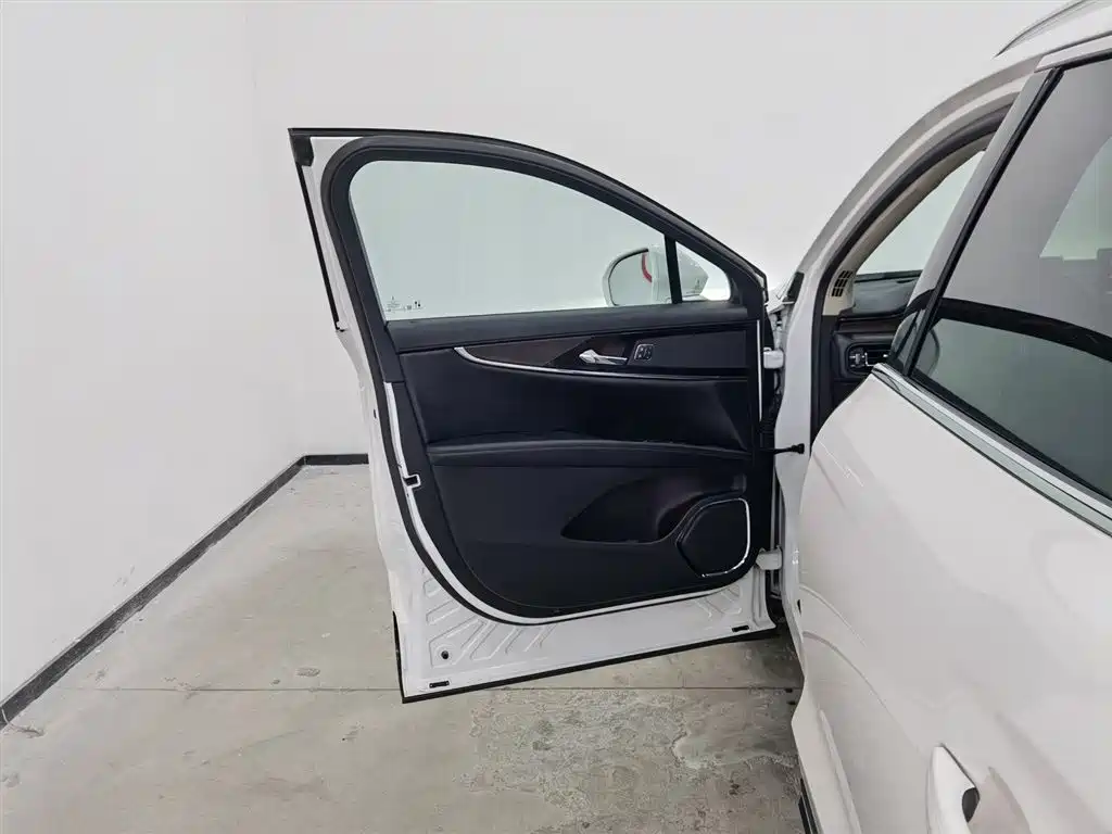 Voyager 2021 2.0T four-wheel drive exclusive edition купить на сайте DeffCars