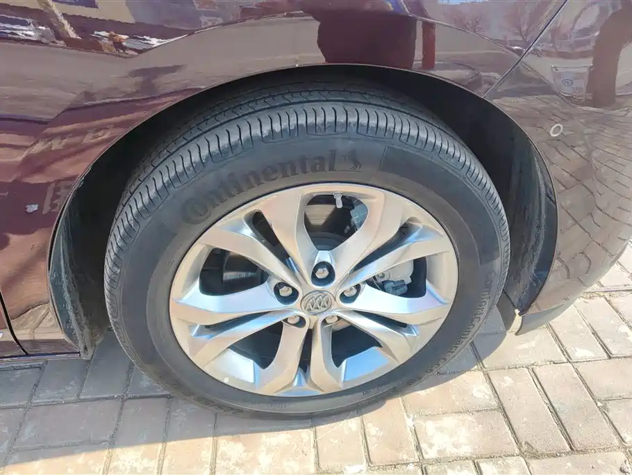 Buick GL8 2017 28T Avenir National V купить на сайте DeffCars