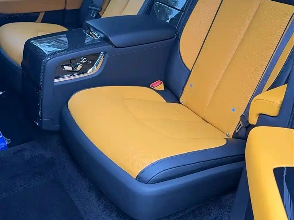 Cullinan 2024 Black Badge купить на сайте DeffCars