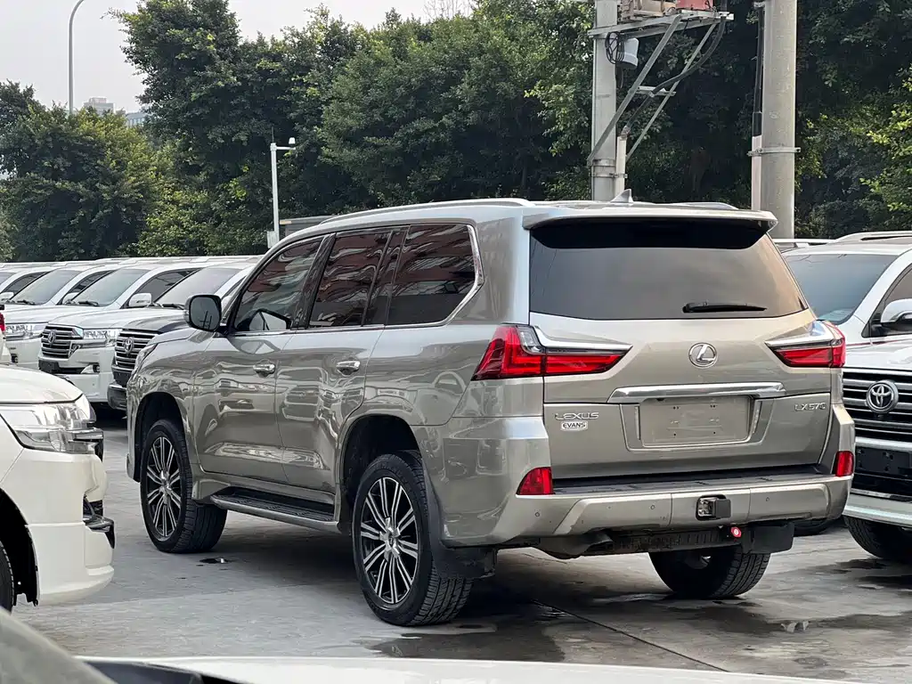 Lexus LX 2019 570 Premium Luxury Edition купить на сайте DeffCars