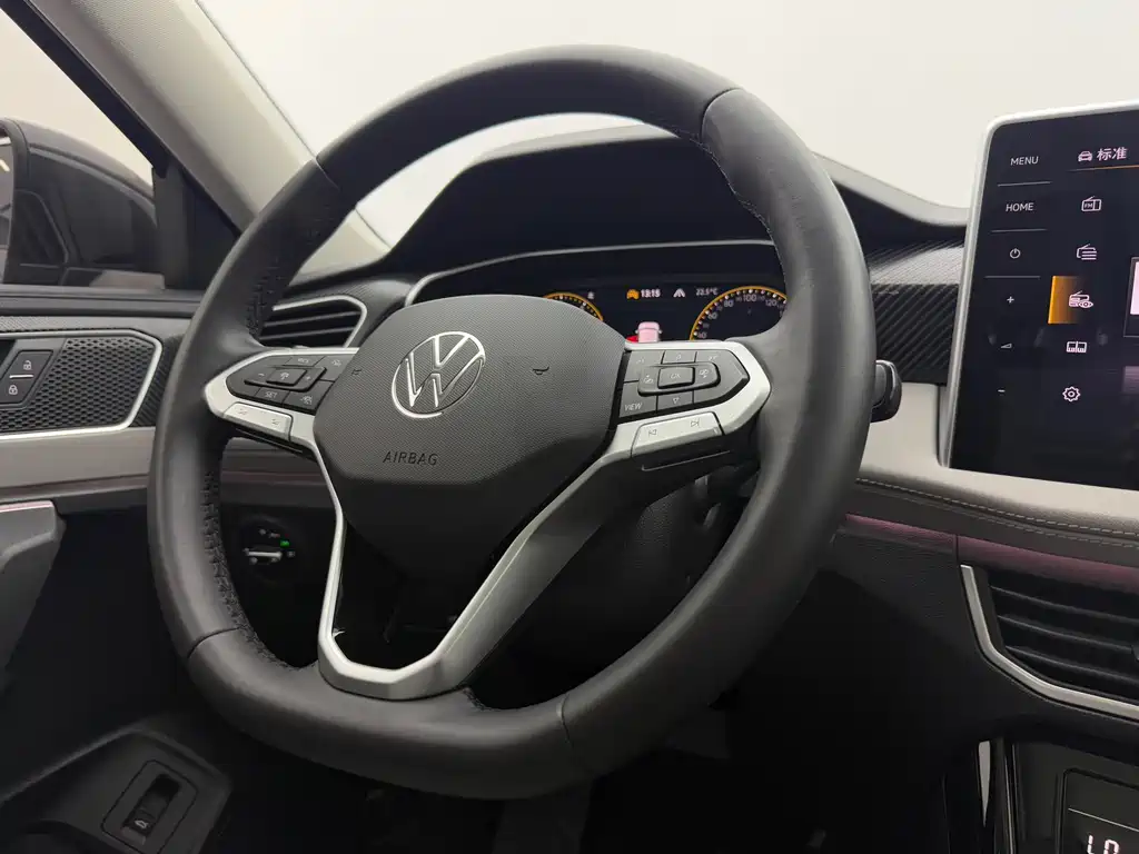Tyron 2023 280TSI Deluxe Plus Advanced Edition купить на сайте DeffCars