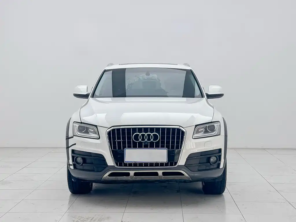 Audi Q5 2018 Collector's Edition 40 TFSI Technology купить на сайте DeffCars