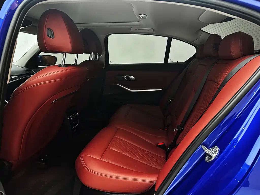 BMW 3 Series 2024 320Li M Sports Package купить на сайте DeffCars