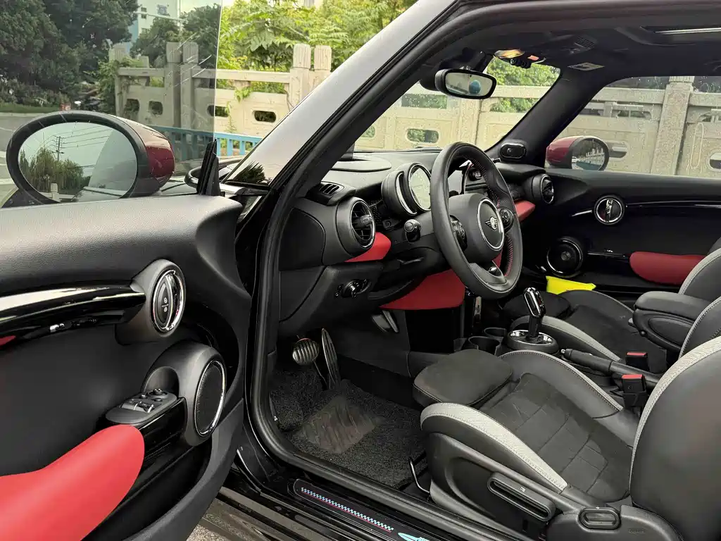 MINI JCW 2020 2.0T JOHN COOPER WORKS ALL-IN купить на сайте DeffCars