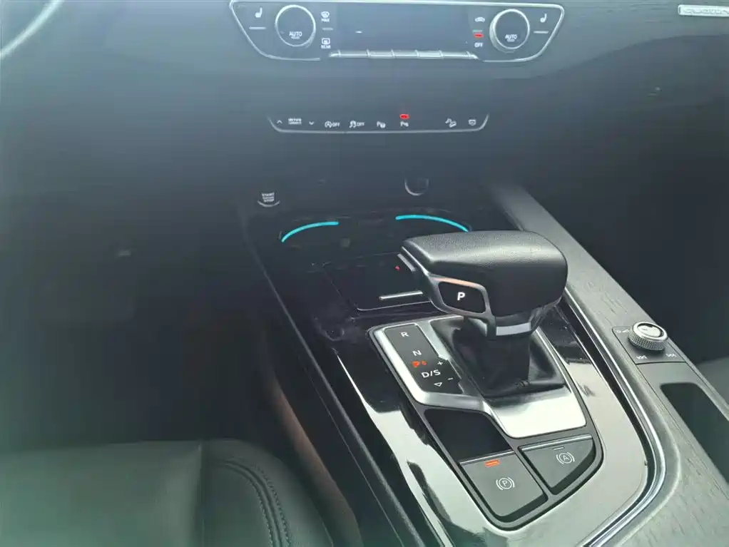 Audi A4 imported 2023 allroad quattro купить на сайте DeffCars