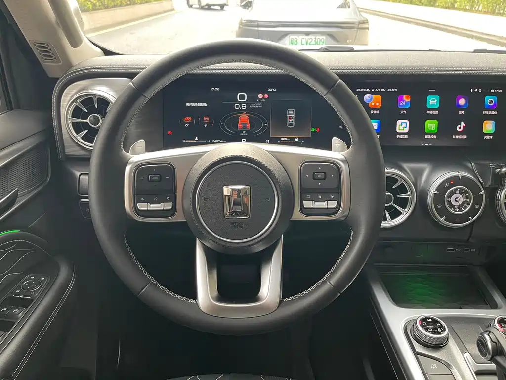 Tank 300 2021 Off-Road Version 2.0T Challenger купить на сайте DeffCars