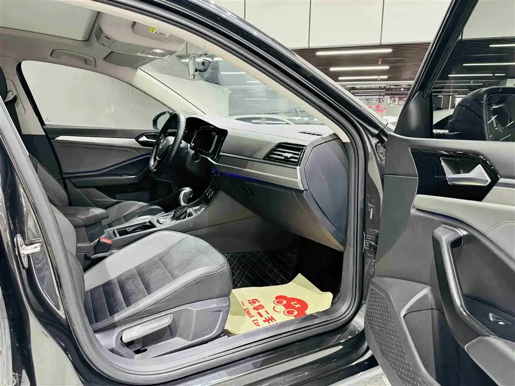Sagitar 2021 280TSI DSG 30th Anniversary Edition купить на сайте DeffCars