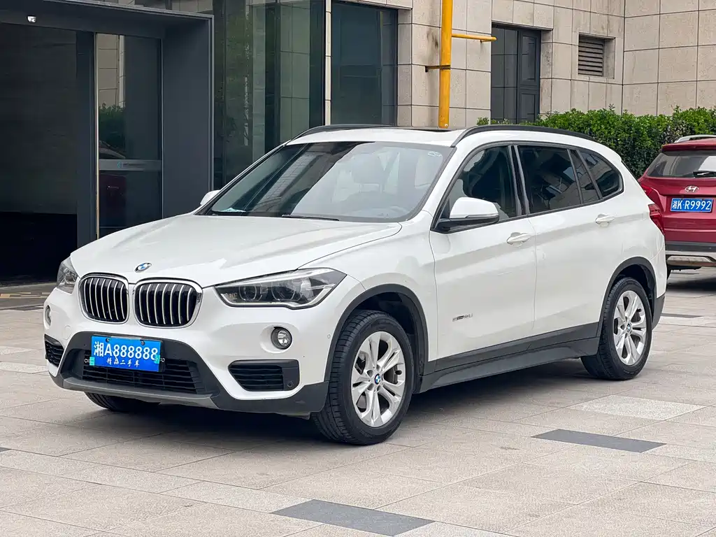 BMW X1 2016 sDrive18Li Exclusive Model купить на сайте DeffCars