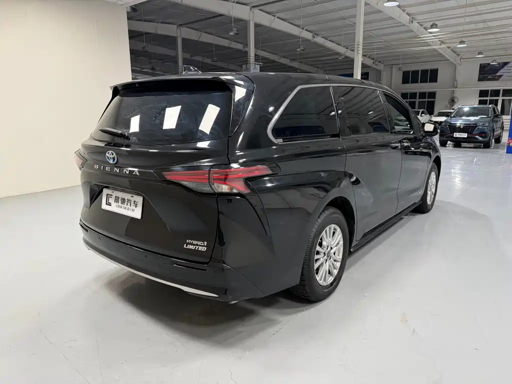 SIENNA 2021 2.5L Hybrid Premium Edition купить на сайте DeffCars