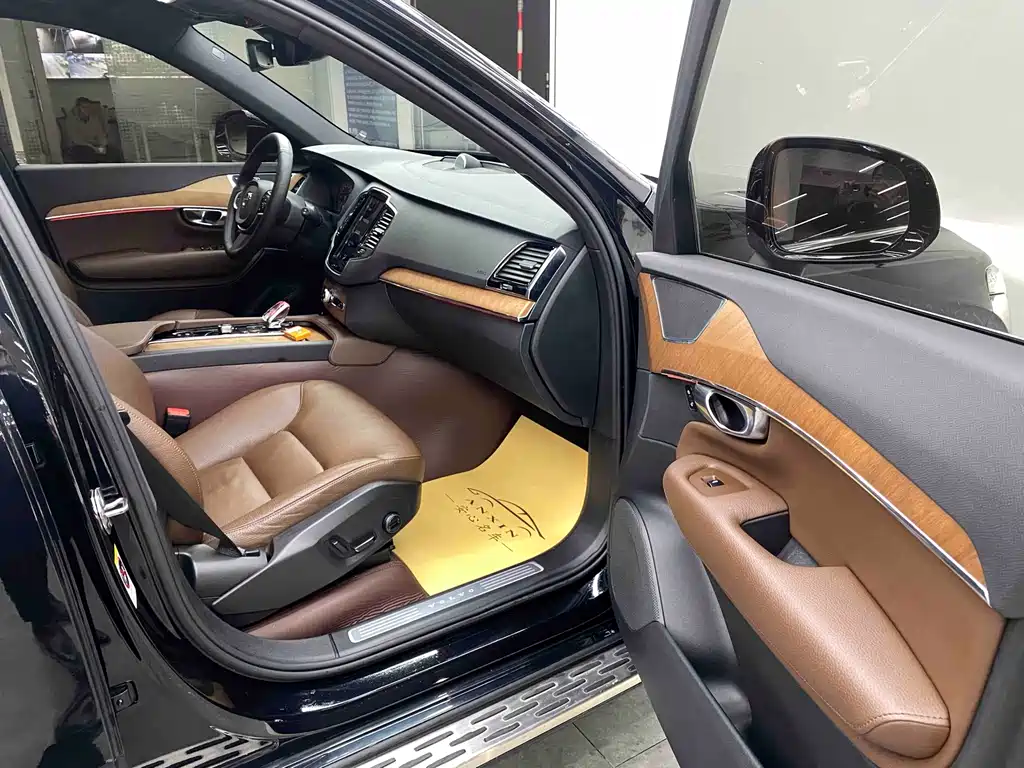Volvo XC90 2022 B6 Zhiyi Luxury Edition 7 seats купить на сайте DeffCars