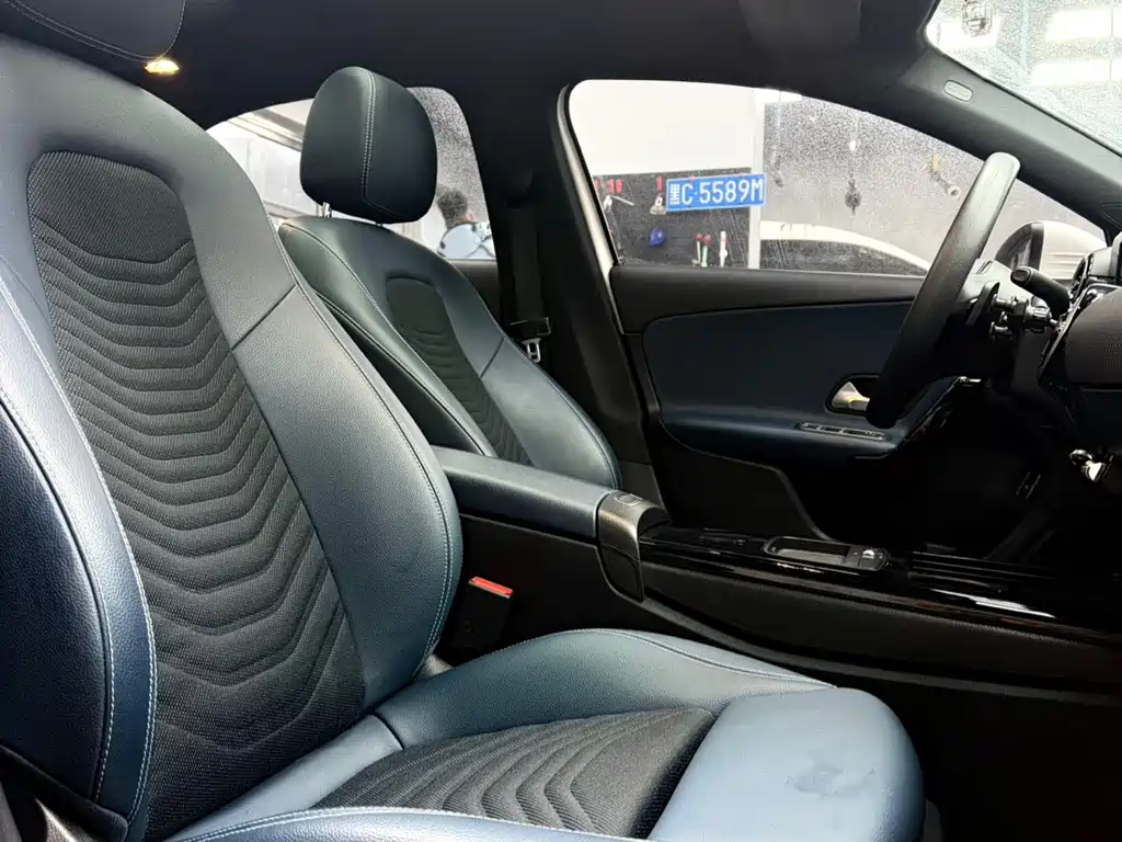 Mercedes-Benz A-Class 2022 A 180 L купить на сайте DeffCars