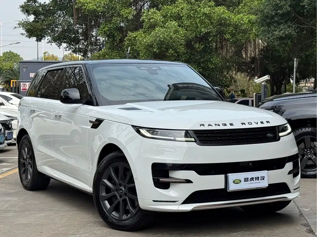 Range Rover Sport 2023 400PS Dynamic SE купить на сайте DeffCars