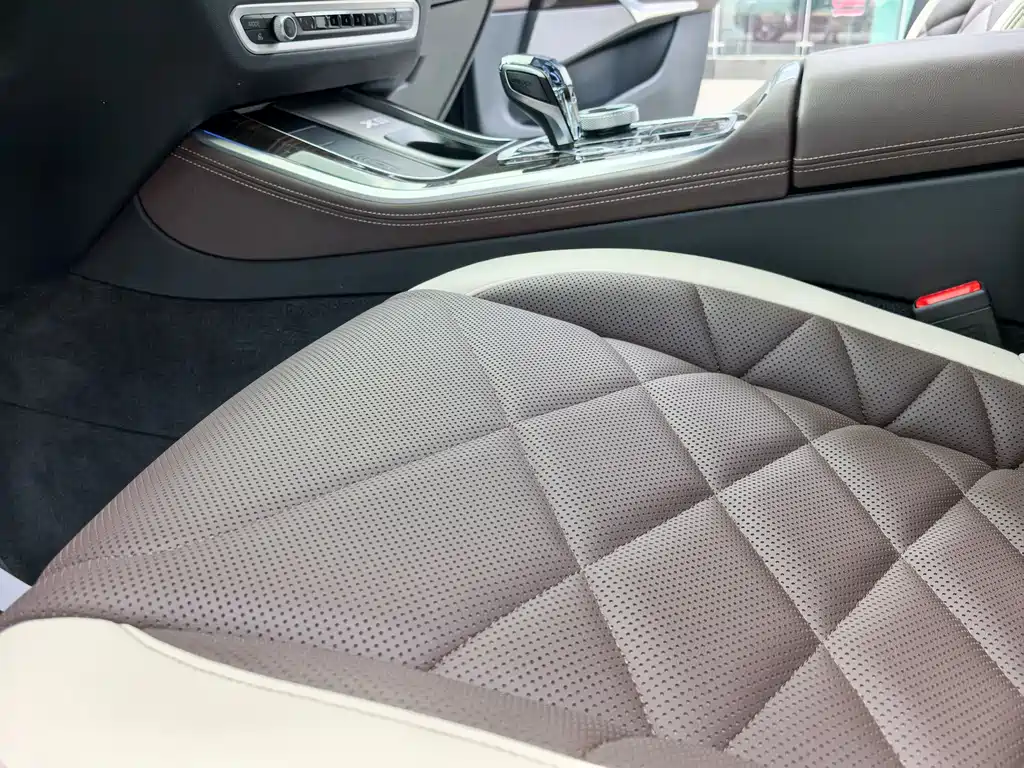 BMW X5 2022 facelift xDrive 40Li M sports package купить на сайте DeffCars
