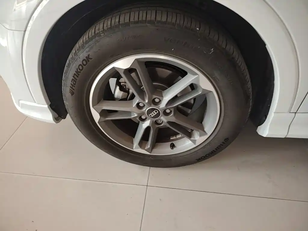 Audi Q3 2024款 35 TFSI 进取动感型 купить на сайте DeffCars