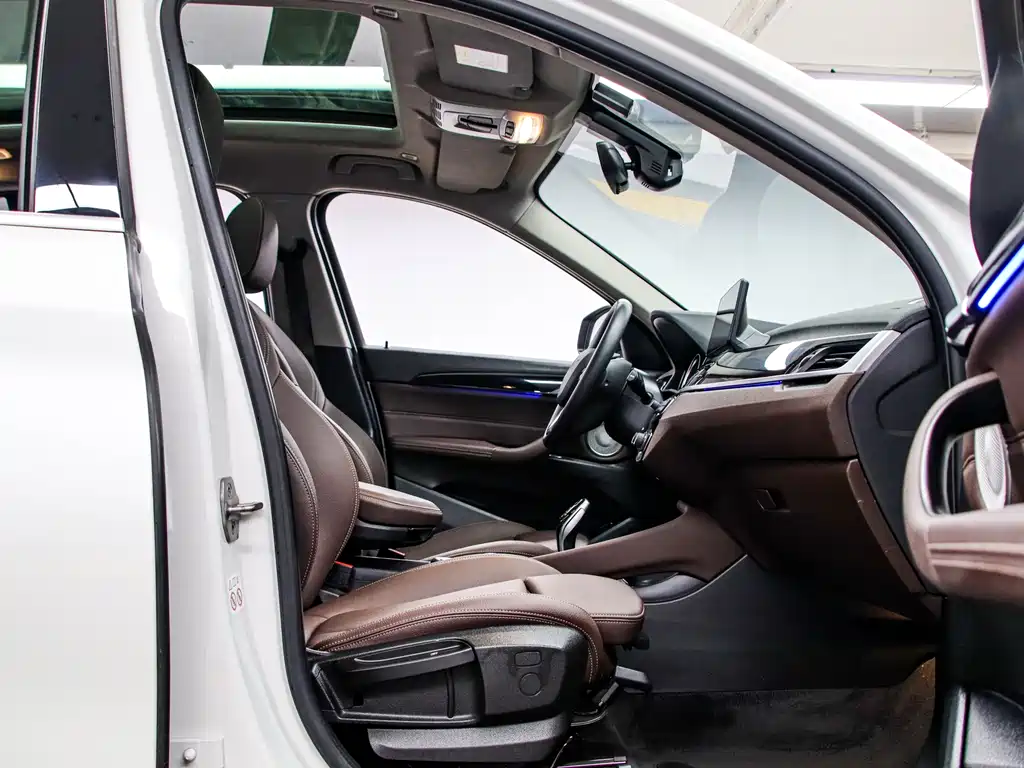 BMW X1 2022 sDrive20Li Fashion Model купить на сайте DeffCars