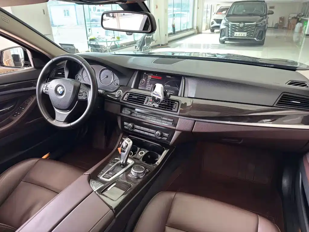 BMW 5 Series 2014 525Li Luxury Design Package купить на сайте DeffCars
