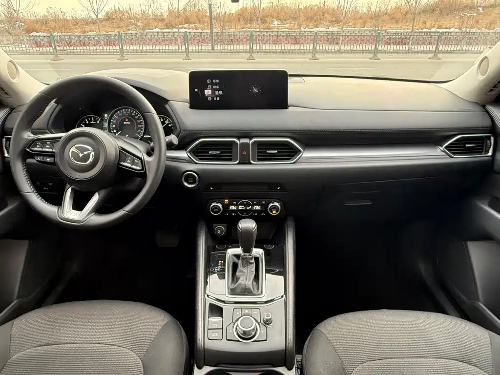 Mazda CX-5 2022 2.0L automatic two-wheel drive smart model купить на сайте DeffCars