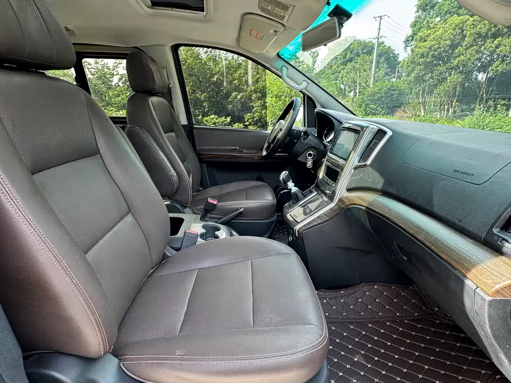 Fengxing CM7 2018 Classic Edition 2.0T Manual Luxury Model купить на сайте DeffCars