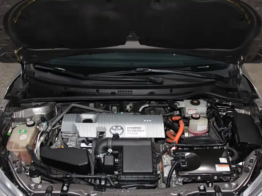 Corolla 2017 facelift dual engine 1.8L E-CVT leading version купить на сайте DeffCars
