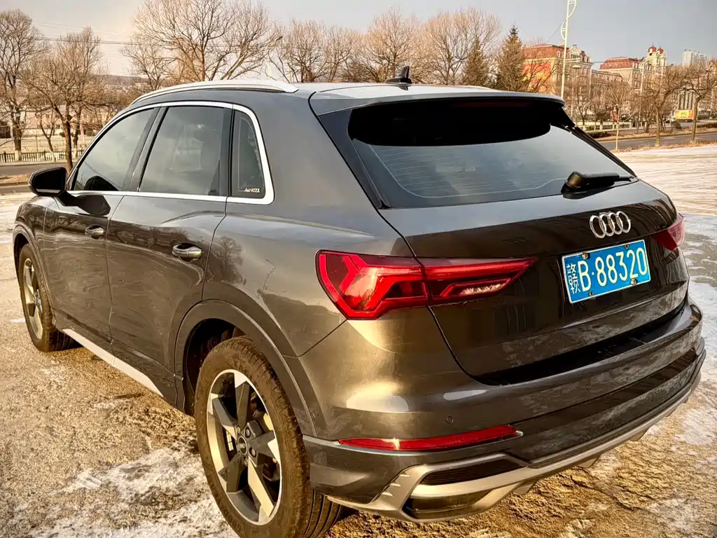Audi Q3 2022 35 TFSI Fashionable and Dynamic купить на сайте DeffCars