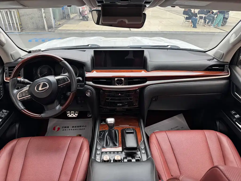 Lexus LX 2019 570 Premium Luxury Edition купить на сайте DeffCars